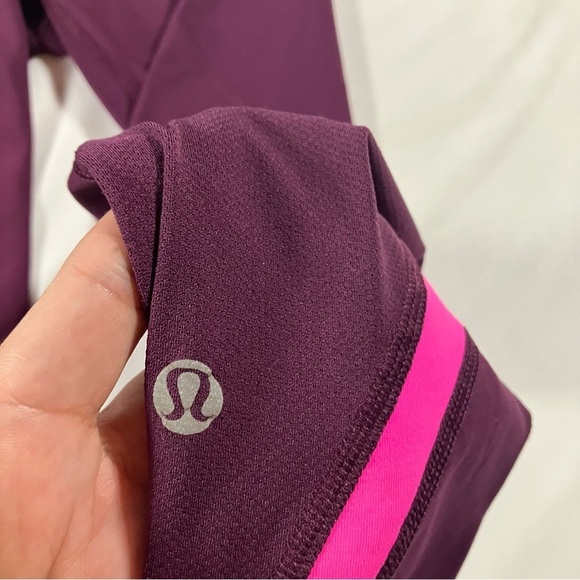 Lululemon Run Inspire Crop II Plum Pow Stripe Raspberry Glo Light Hyper Stripe 6 - Picture 3 of 10